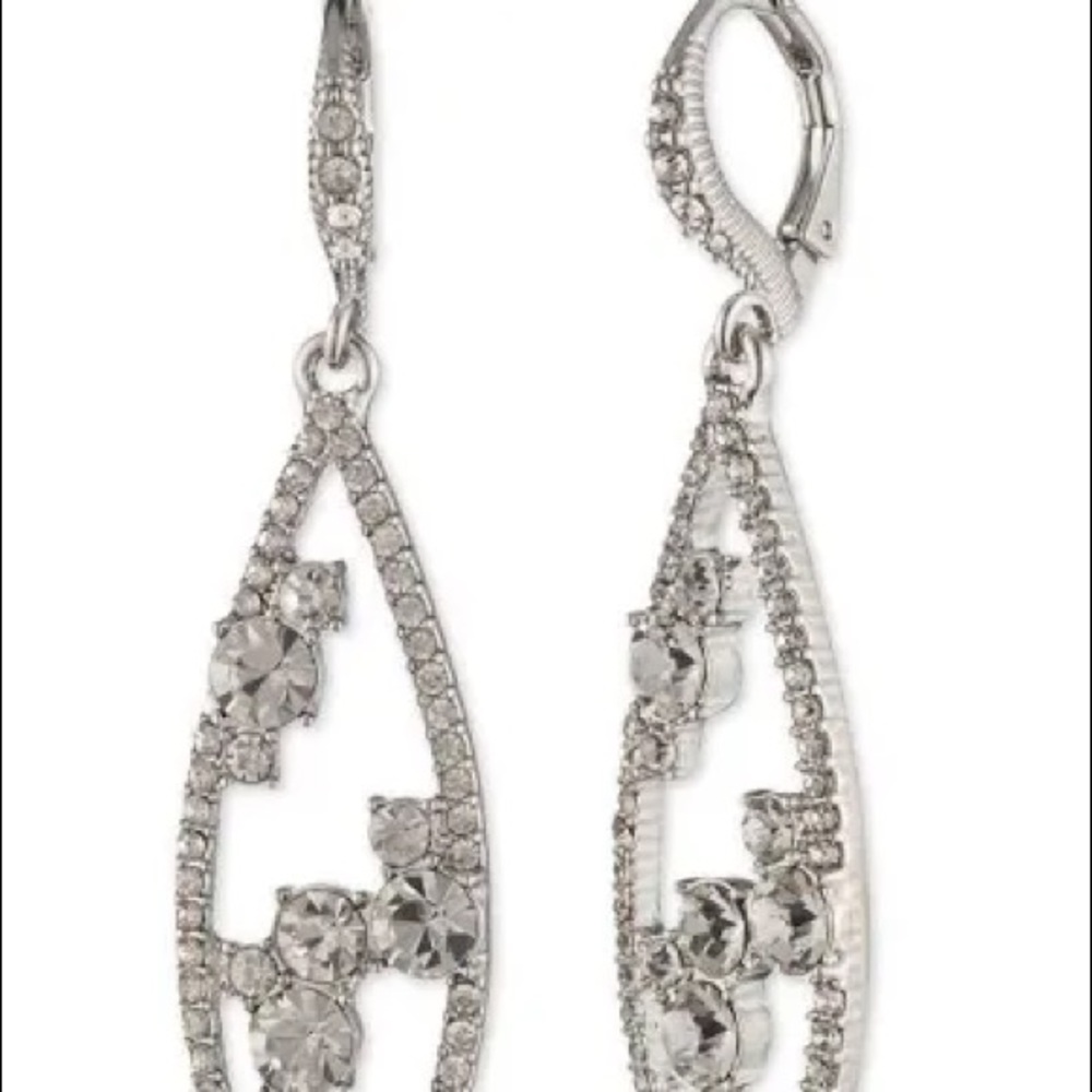 .Givenchy Earrings - Picture 7 of 7